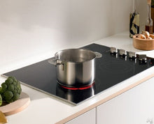 Load image into Gallery viewer, Miele KM5624 Knob Control 30″ Electric Cooktop with 4 Zones – 240v